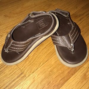 Gap toddler boy sandals